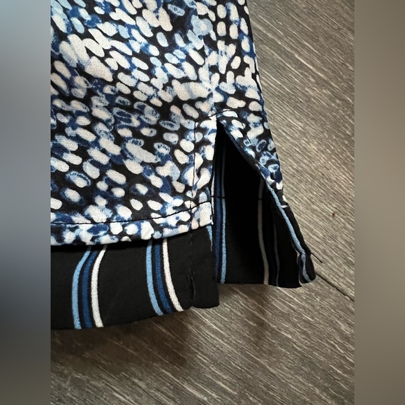 WHBM Ultimate Reversible Stripe/Abstract Camisole. 4-ways to wear. - Picture 12 of 15